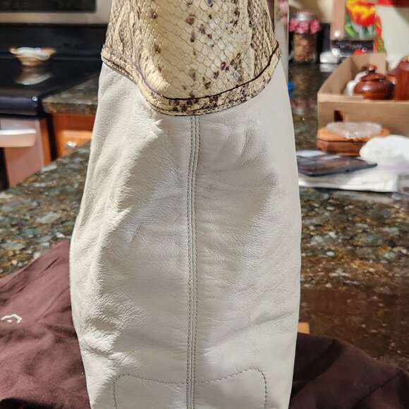 COACH Audrey soft smooth and supple cream leather tote w/snakeskin trim/dustbag - Picture 14 of 15